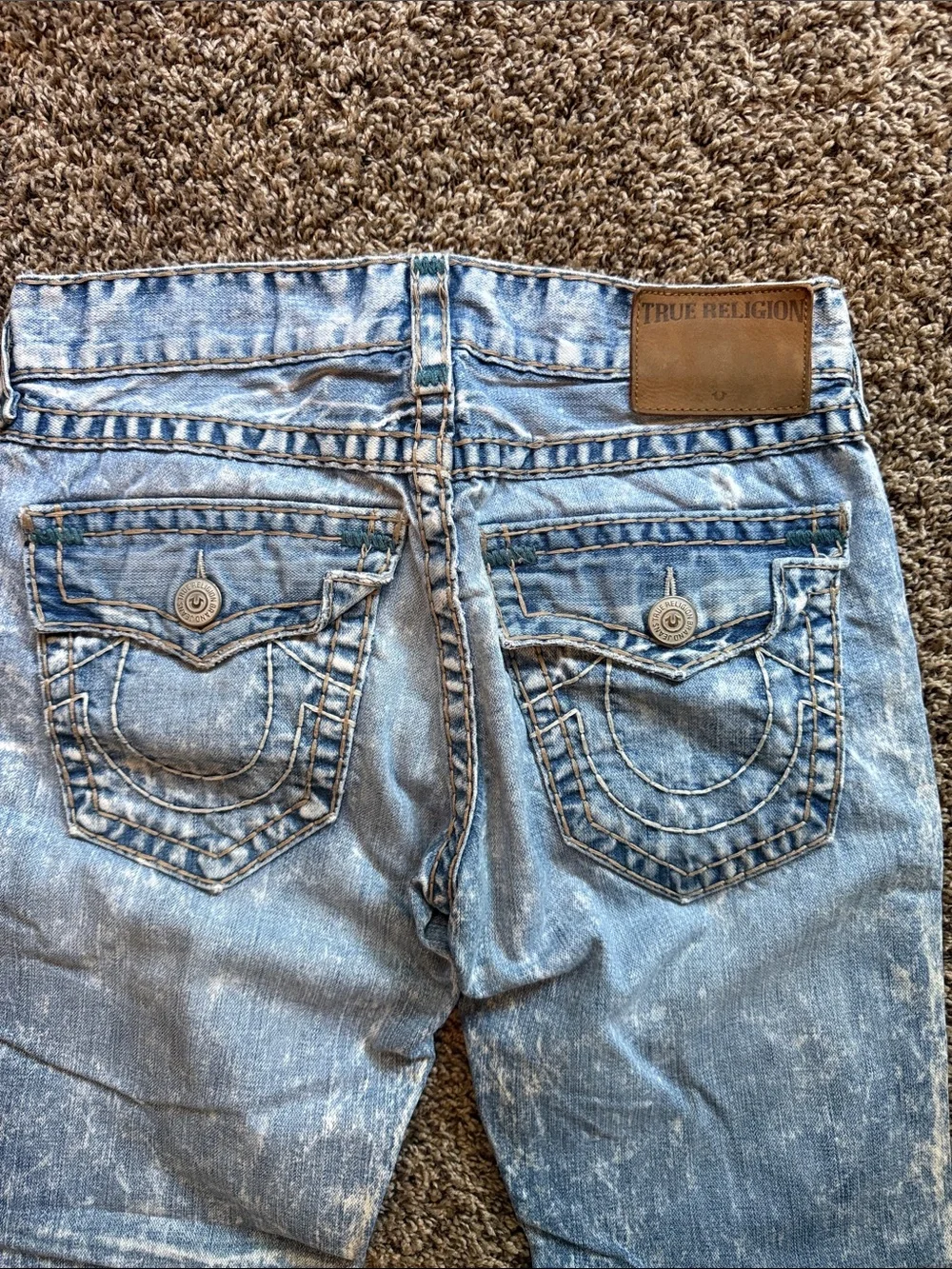 Y2K True Religion Men's Light Blue Washed Straight Jeans